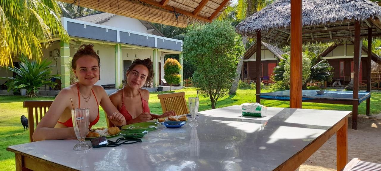 Bungalow Karimunjawa Exteriör bild