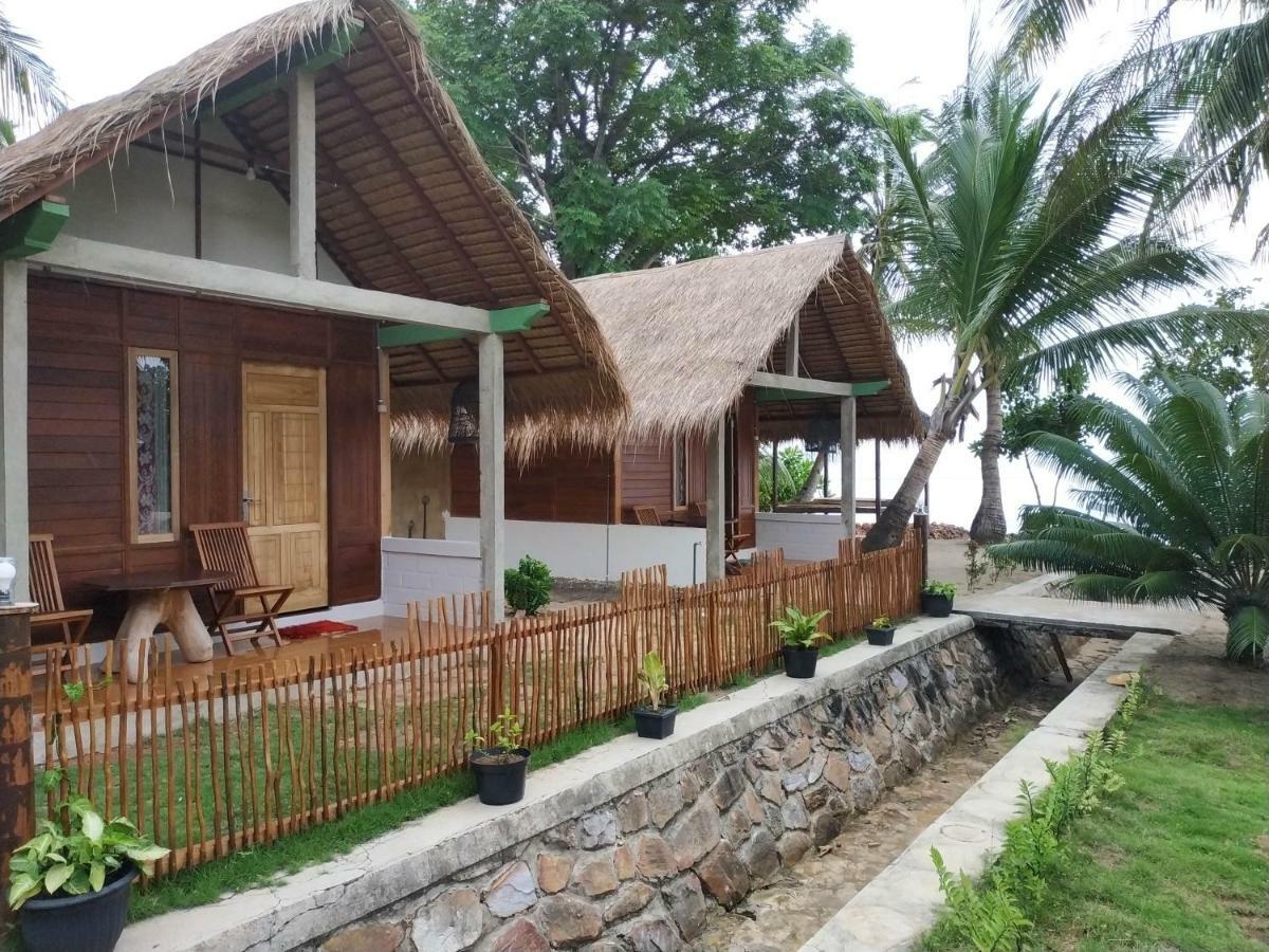 Bungalow Karimunjawa Exteriör bild